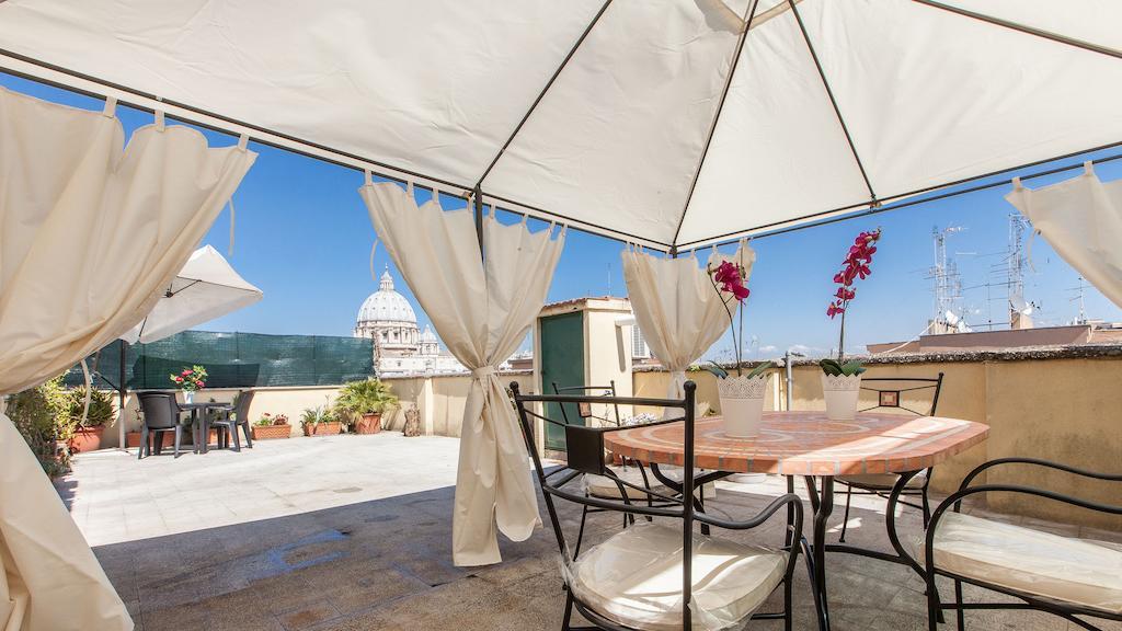 Rental In Rome Vatican View Terrace 객실 사진